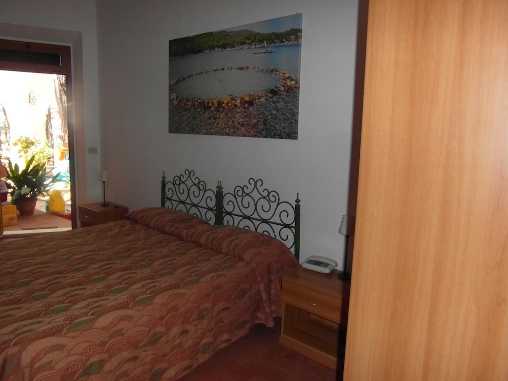 Hotel Villa Nettuno Marina di Campo Room photo